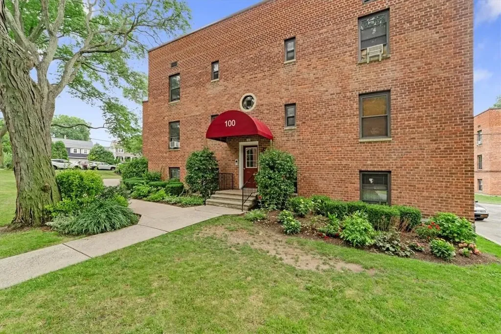 100 Richbell Road Mamaroneck NY 10543