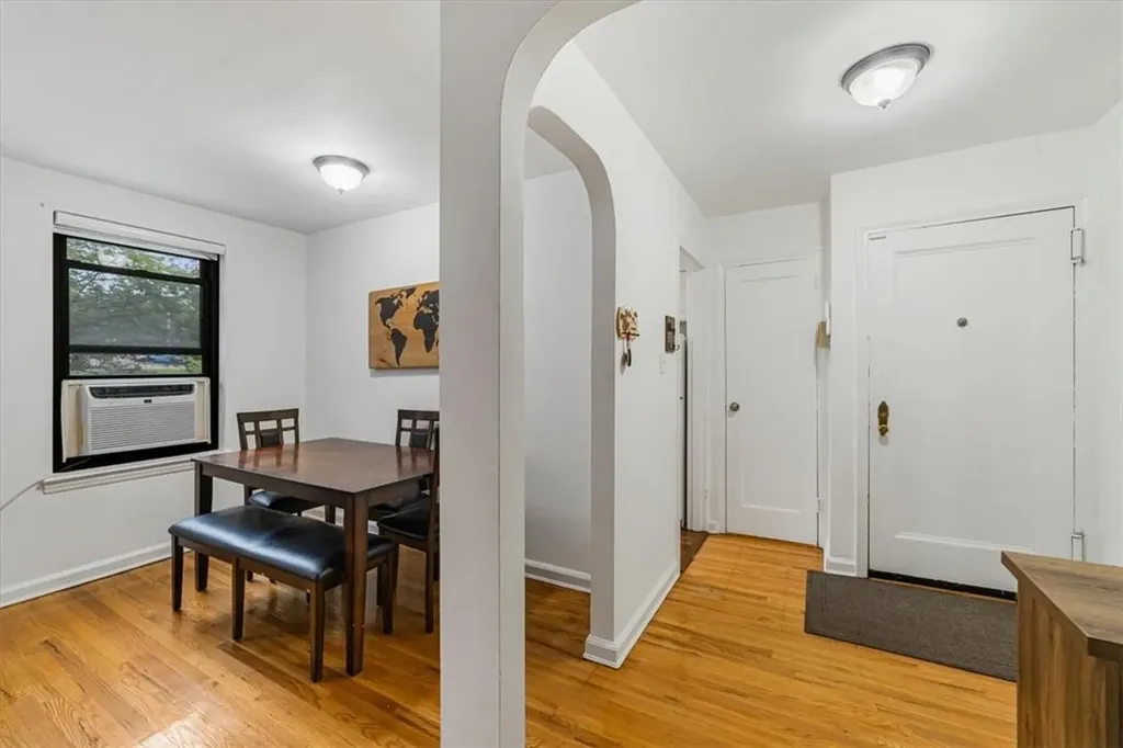 100 Richbell Road Mamaroneck NY 10543