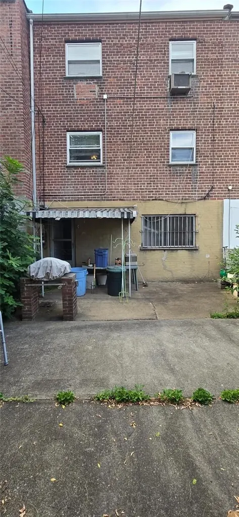 2236 Chatterton Avenue Bronx NY 10472
