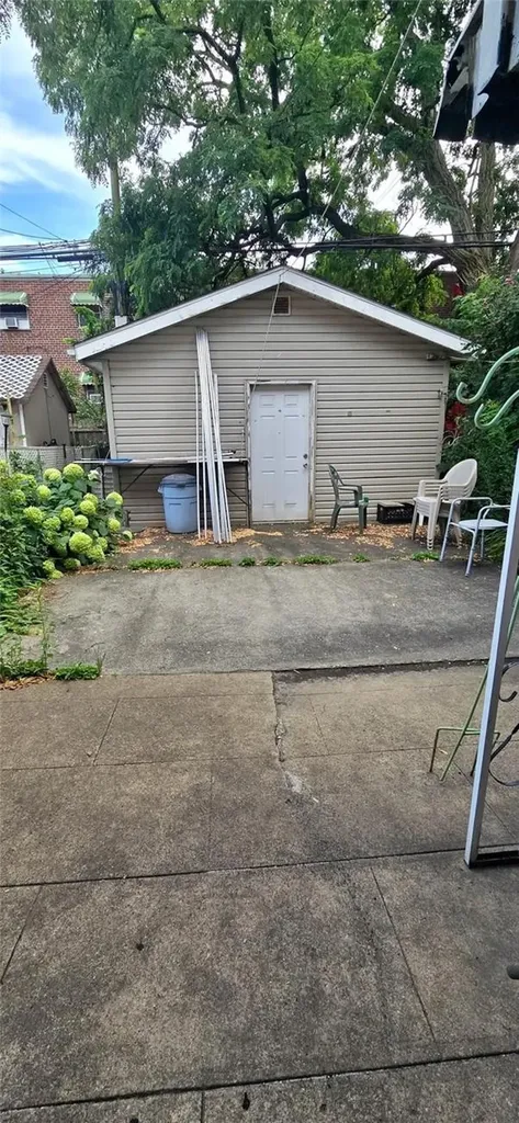 2236 Chatterton Avenue Bronx NY 10472