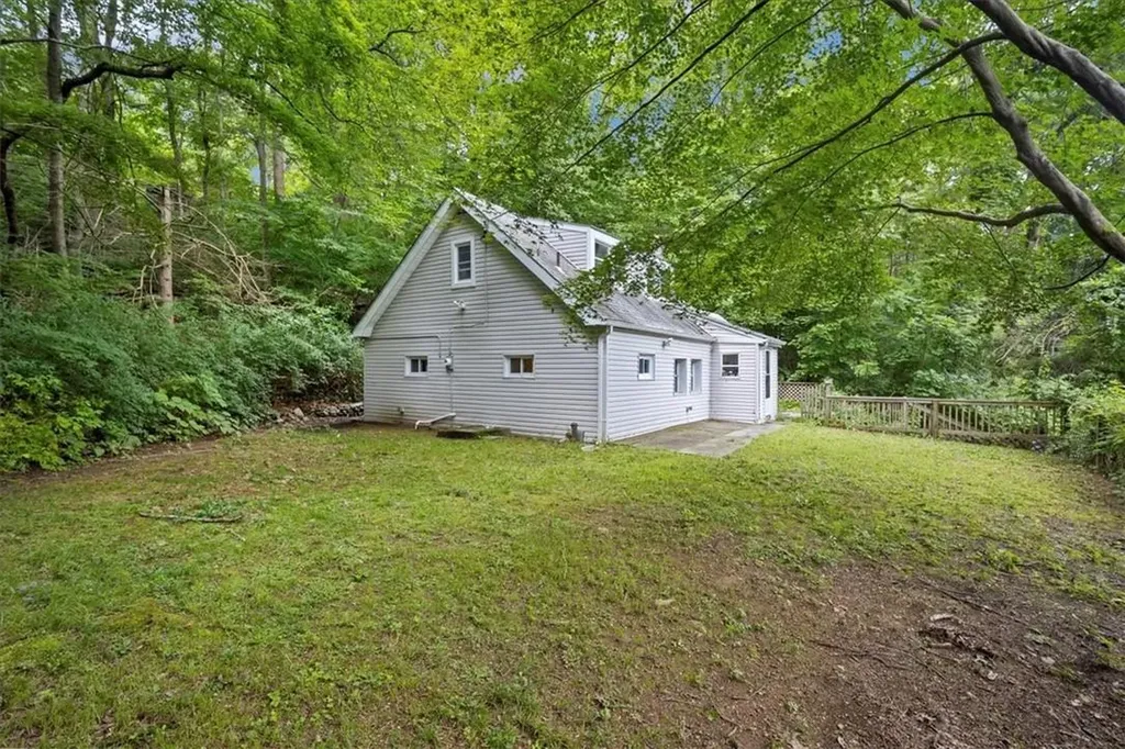 35 Towners Road Carmel NY 10512