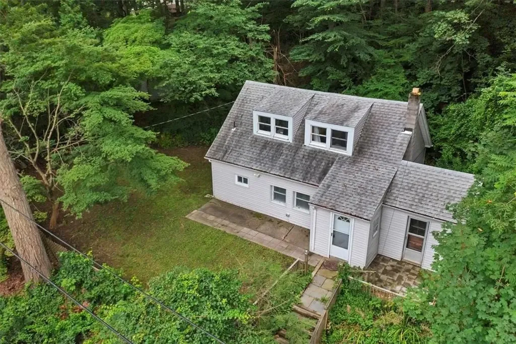 35 Towners Road Carmel NY 10512