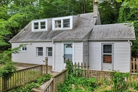 35 Towners Road Carmel NY 10512