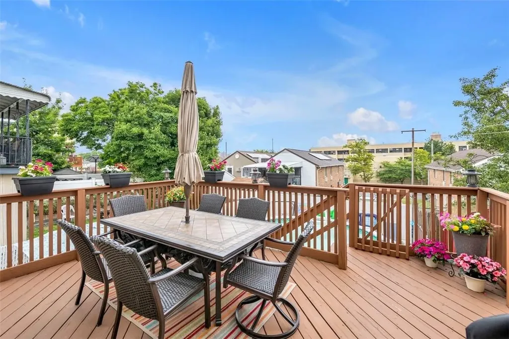 2570 Tiemann Avenue Bronx NY 10469