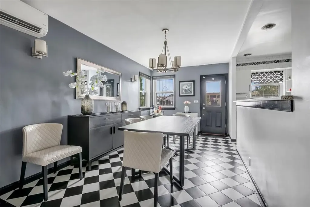 2570 Tiemann Avenue Bronx NY 10469