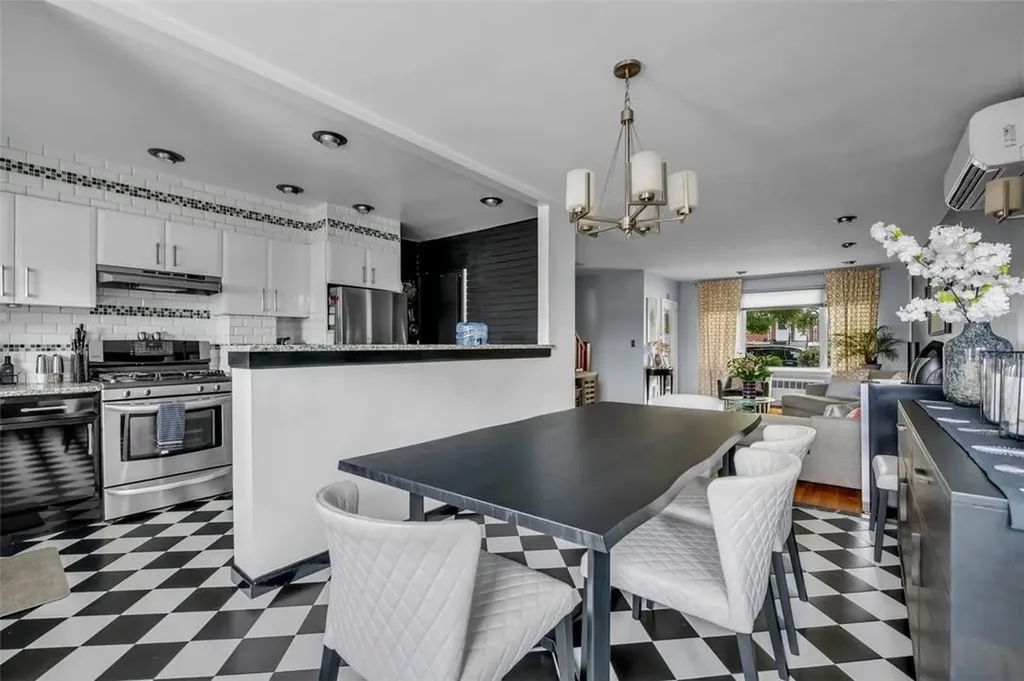 2570 Tiemann Avenue Bronx NY 10469