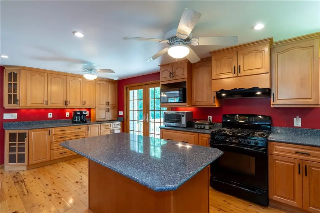 75 Indian Pass Stormville NY 12582