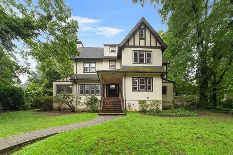 11 Brookside Circle Bronxville NY 10708