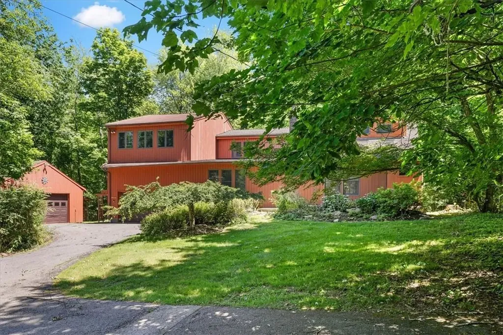41 Osseo Park Road Monroe NY 10950