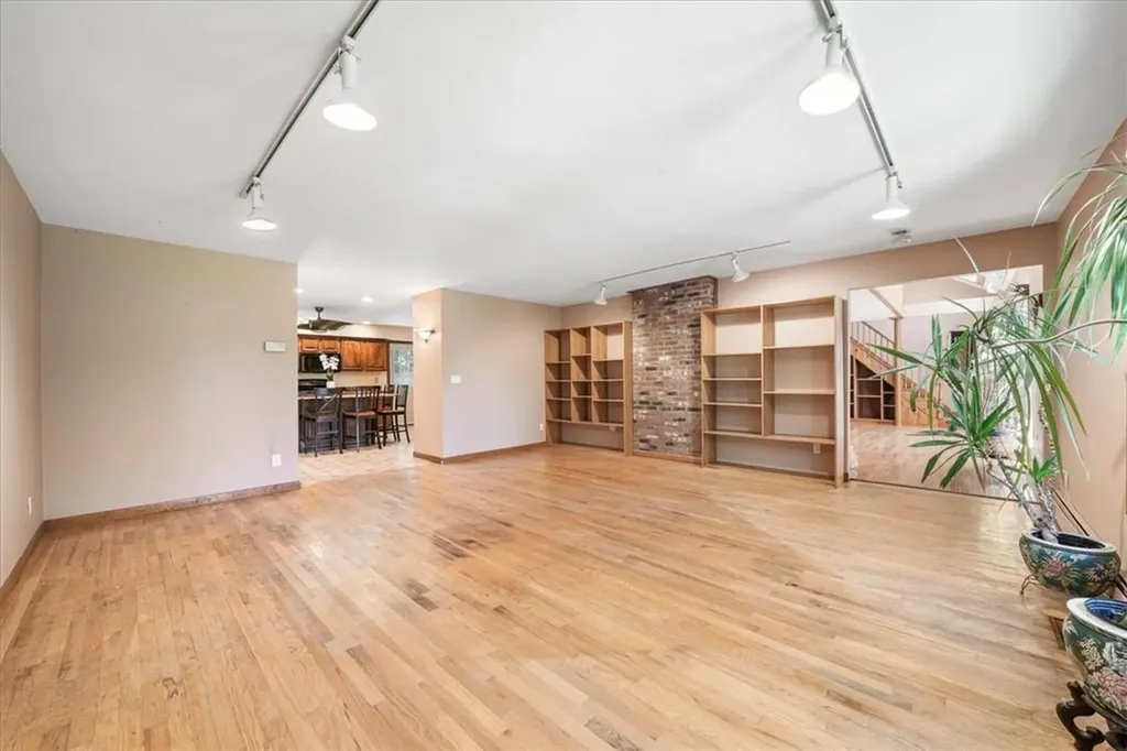 41 Osseo Park Road Monroe NY 10950