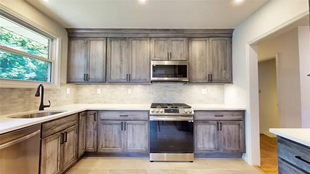 68 Melrose Avenue New Windsor NY 12553
