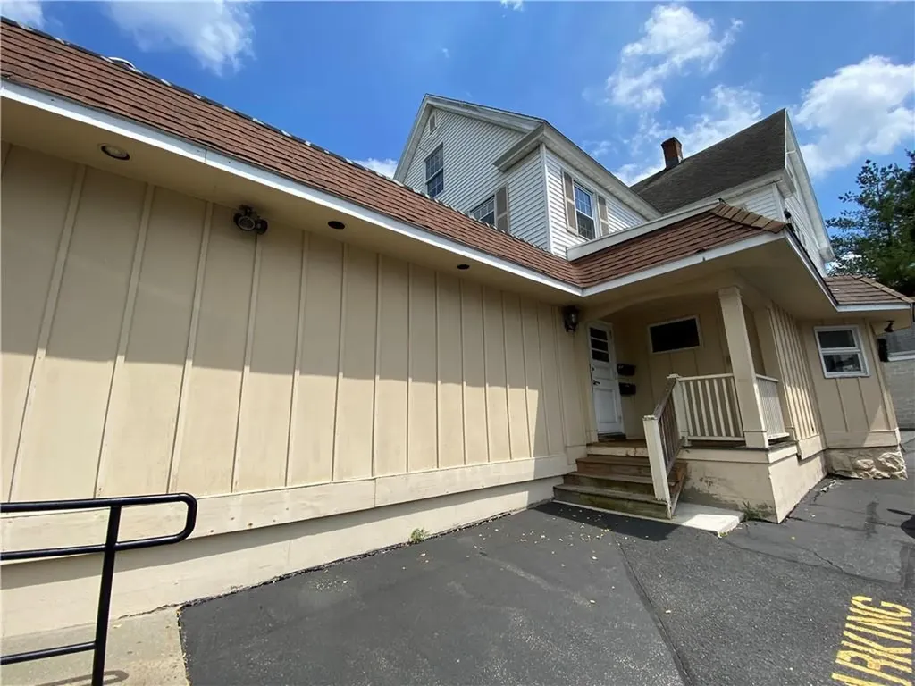 130 E Central Avenue Pearl River NY 10965
