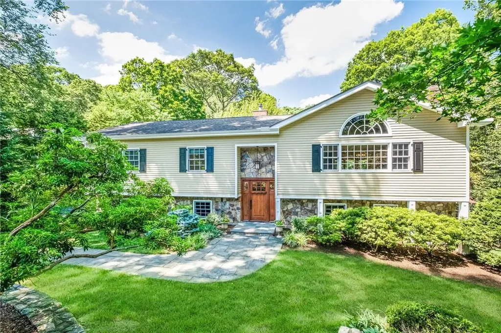 45 Greenbriar Drive Chappaqua NY 10514