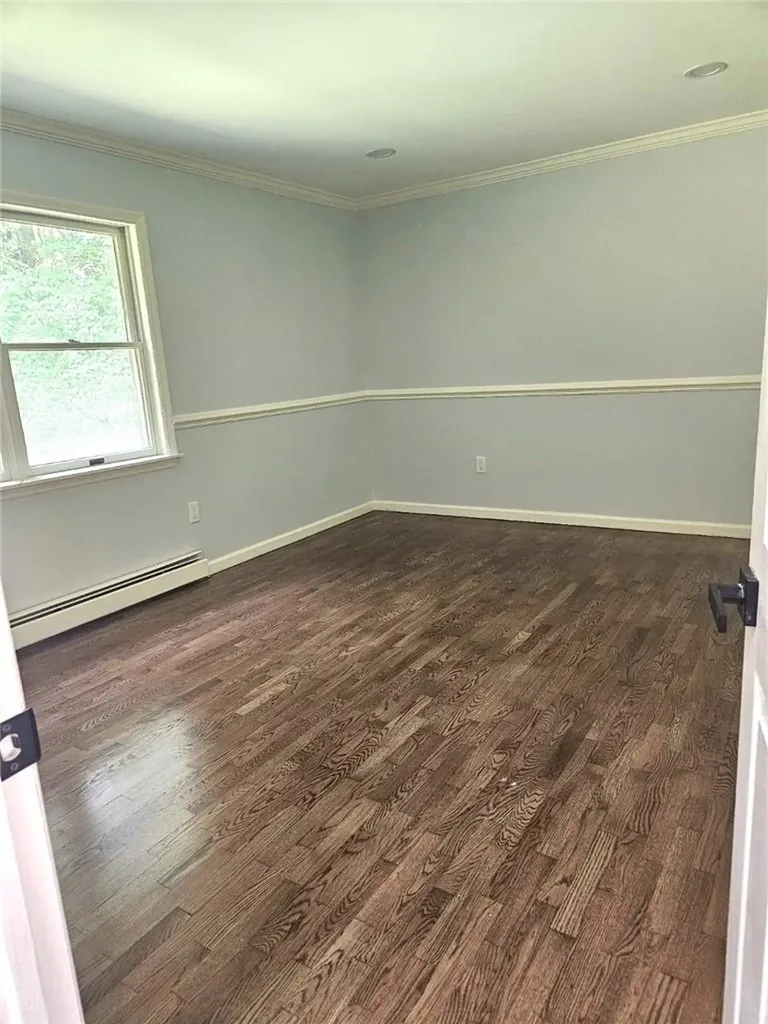 15 Nicole Way Spring Valley NY 10977