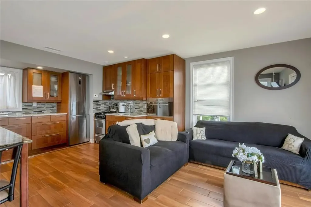 74 River Road Nyack NY 10960