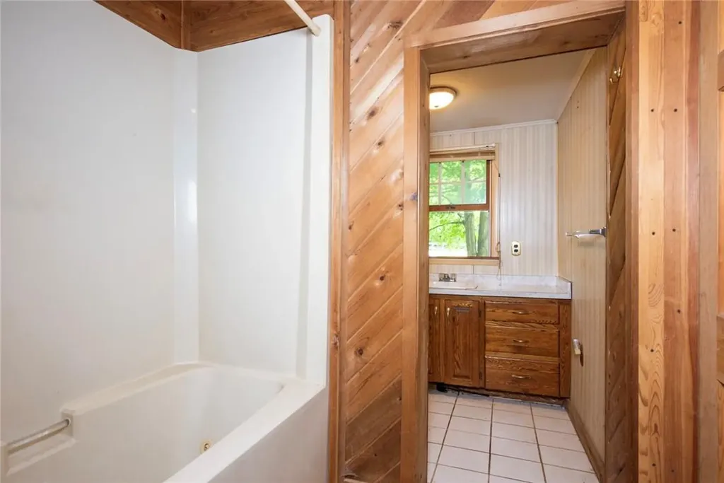 6 County Route 121 Callicoon NY 12723