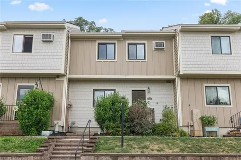 7107 Chelsea Cove N Hopewell Junction NY 12533