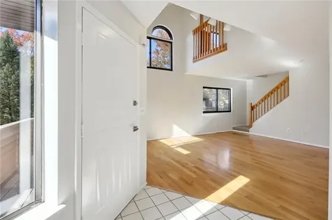 26 Tulip Court Nanuet NY 10954