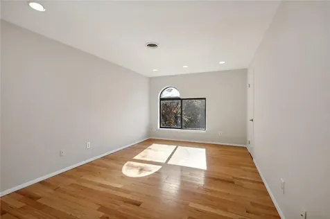 26 Tulip Court Nanuet NY 10954