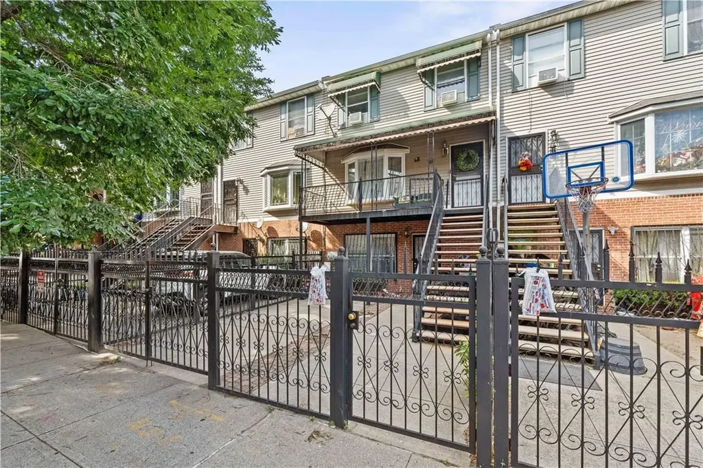599 Beech Terrace Bronx NY 10454