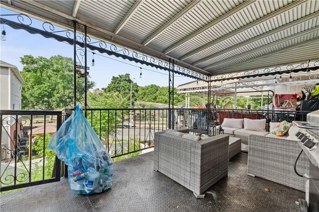 599 Beech Terrace Bronx NY 10454