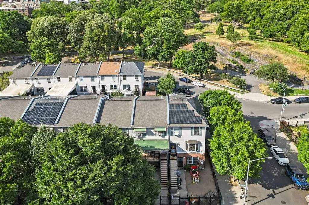 599 Beech Terrace Bronx NY 10454