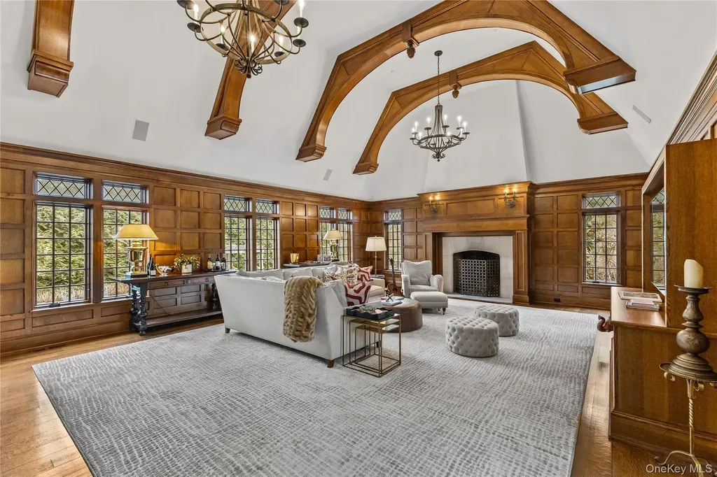 19 Park Drive S Rye NY 10580