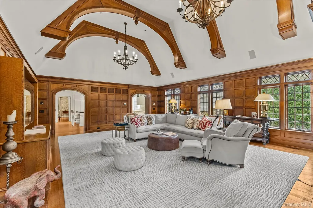 19 Park Drive S Rye NY 10580