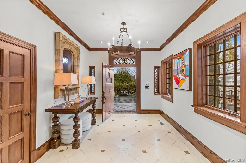 19 Park Drive S Rye NY 10580