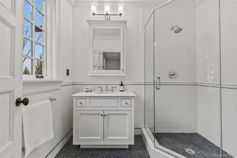 19 Park Drive S Rye NY 10580