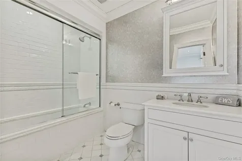 19 Park Drive S Rye NY 10580