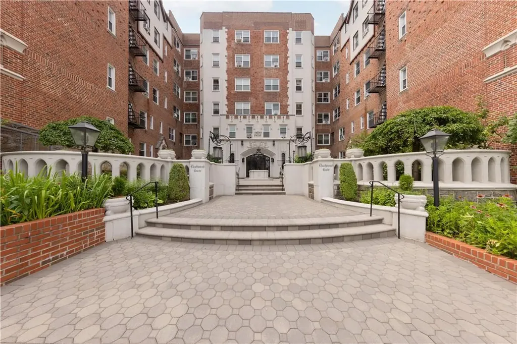 60 W Broad Street Mount Vernon NY 10552