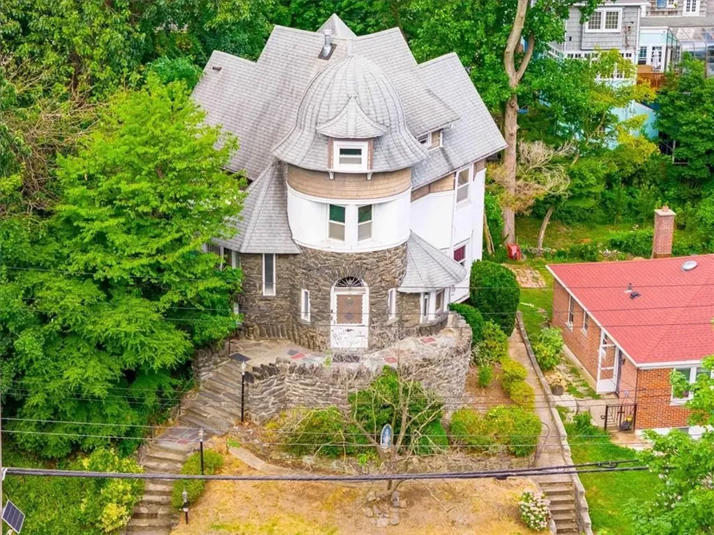 266 Park Hill Avenue Yonkers NY 10705