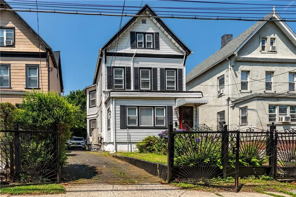 242 S 9th Avenue Mount Vernon NY 10550