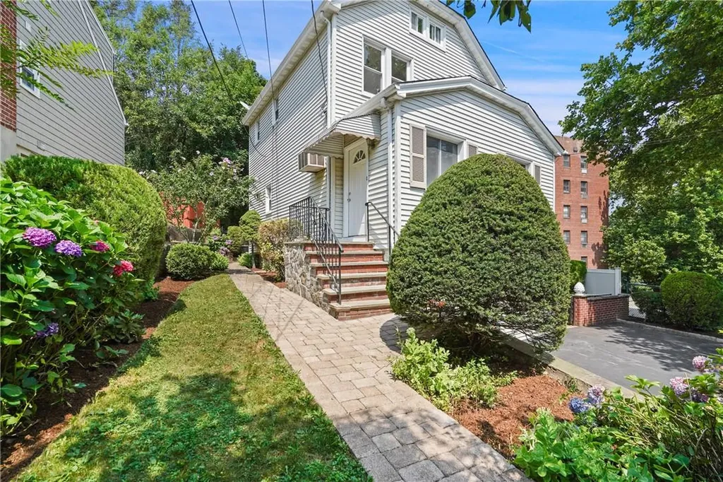11 Maple Avenue Eastchester NY 10709