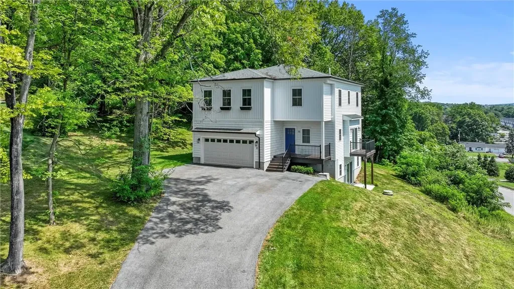 15 Wiltse Lane Poughkeepsie NY 12603