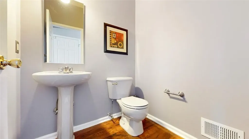 2044 Independence Drive New Windsor NY 12553