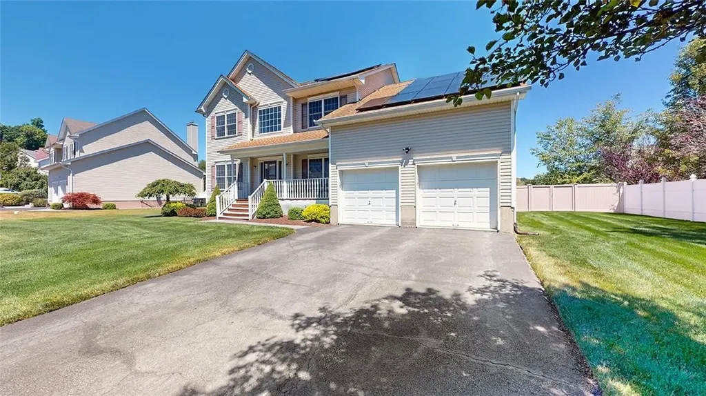 2044 Independence Drive New Windsor NY 12553