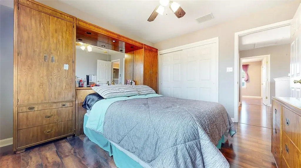 2044 Independence Drive New Windsor NY 12553
