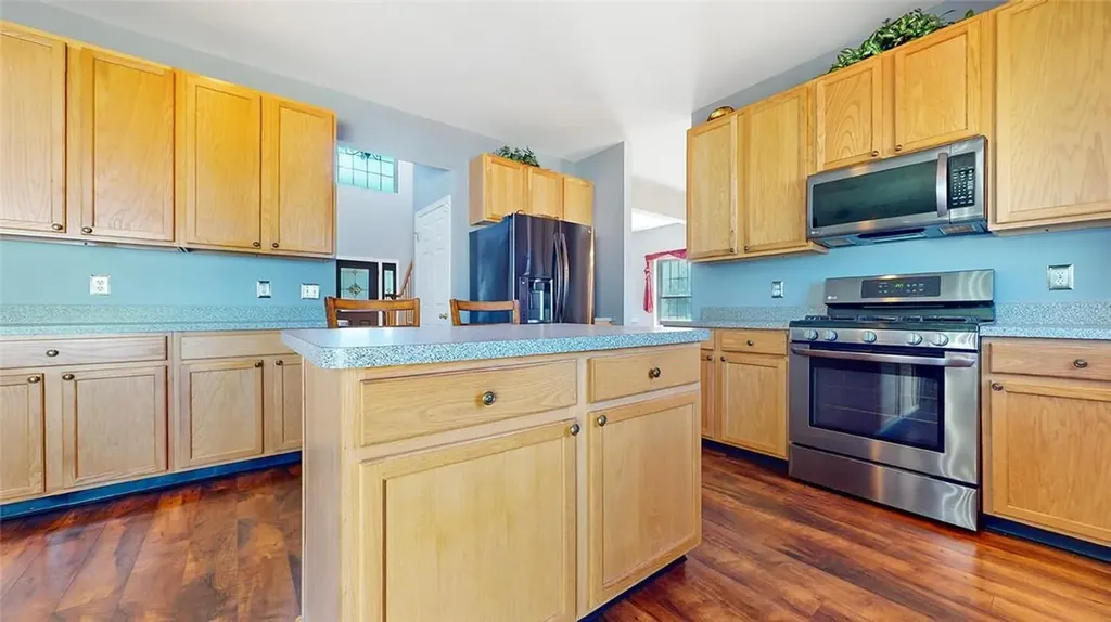 2044 Independence Drive New Windsor NY 12553