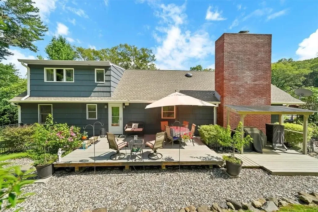 150 Lakes Road Monroe NY 10950
