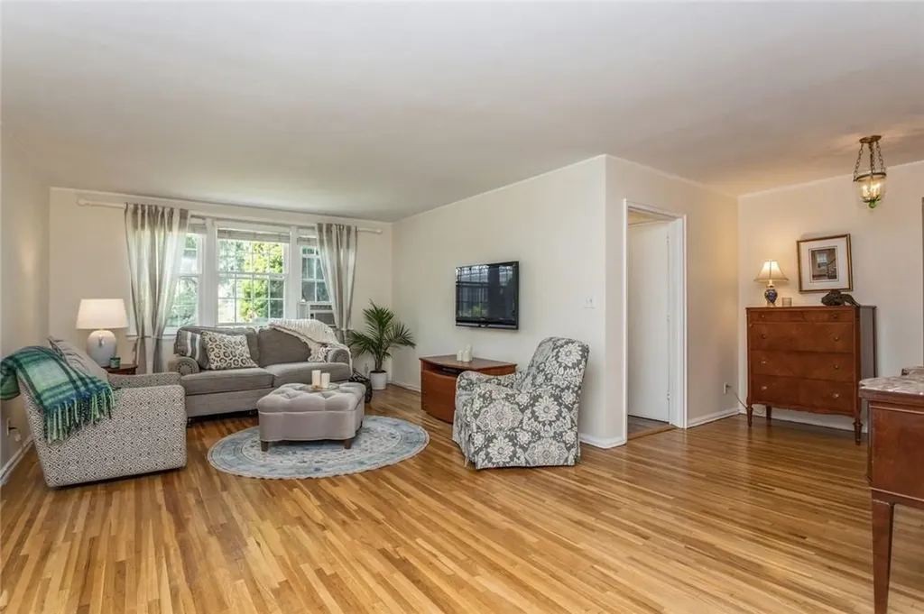 158 Putnam Park Greenwich CT 06830