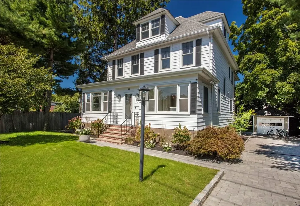 49 Monroe Avenue Larchmont NY 10538