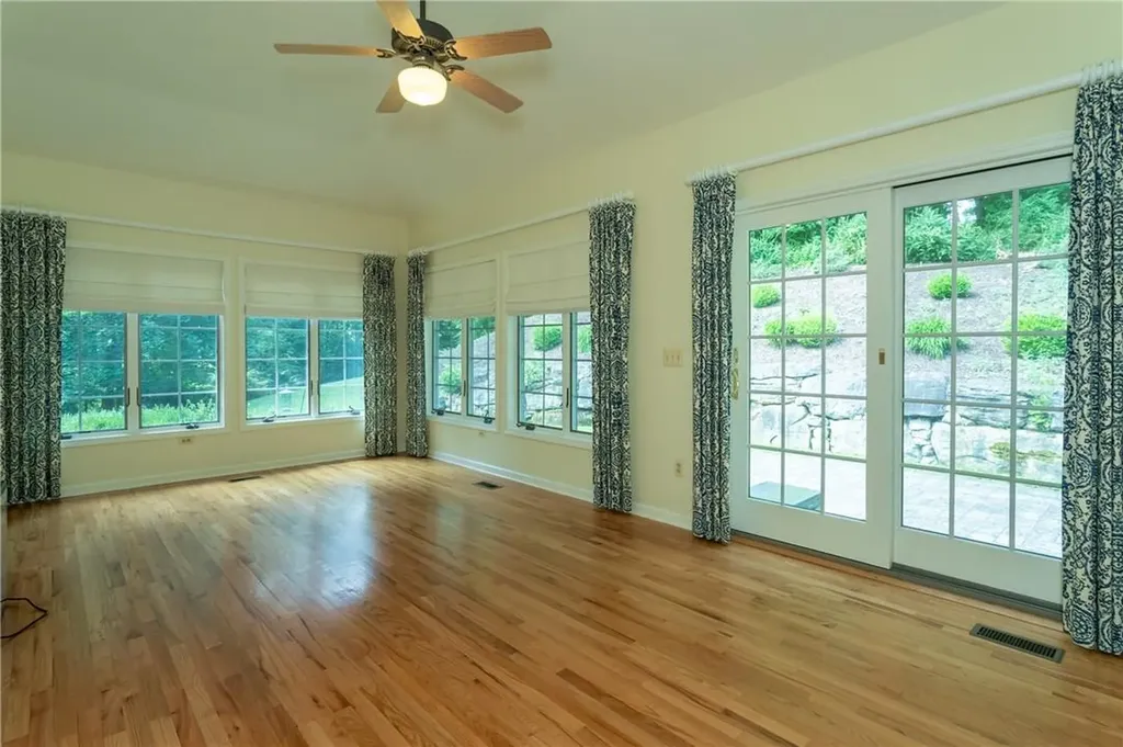 121 Old Oak Road Warwick NY 10990