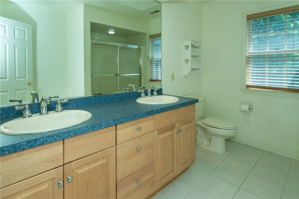 121 Old Oak Road Warwick NY 10990