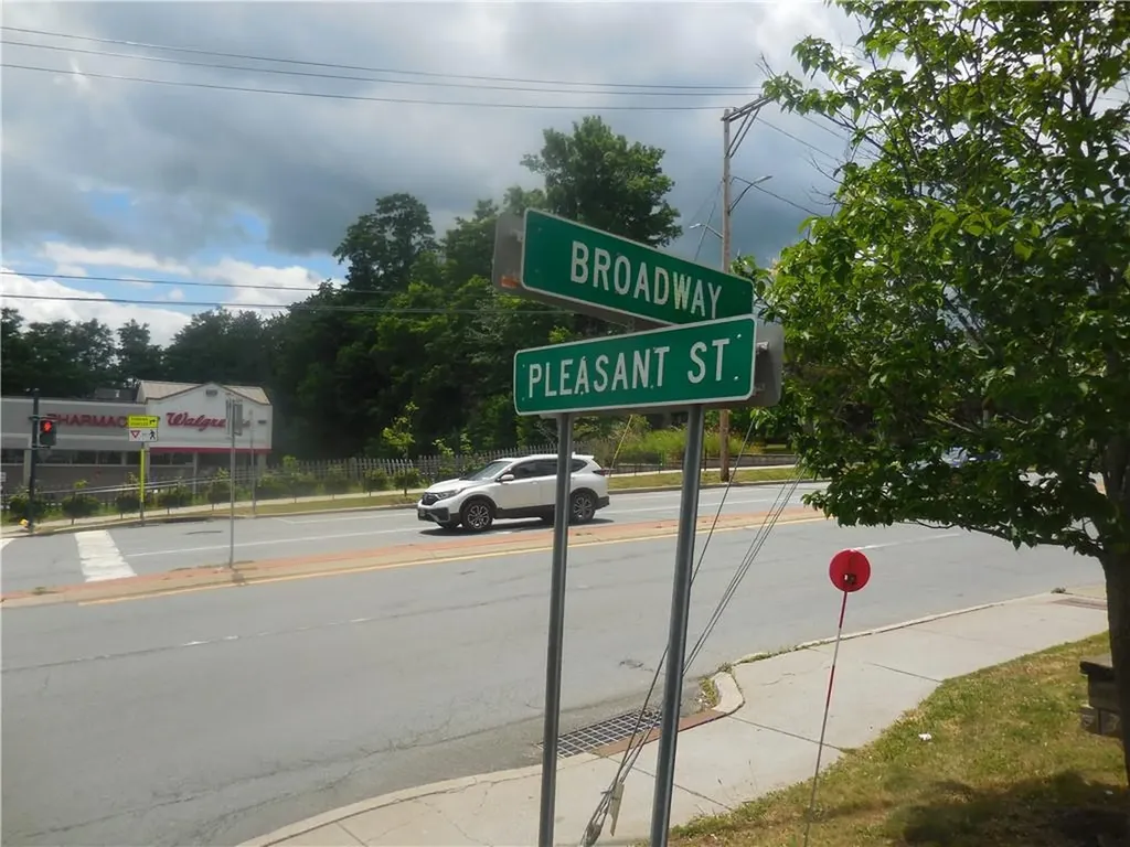 386 Broadway Monticello NY 12701