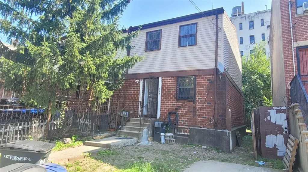 644 Eagle Avenue Bronx NY 10455