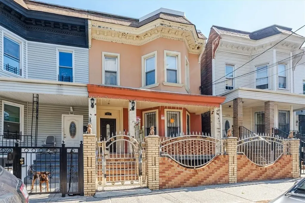 677 E 224th Street Bronx NY 10466
