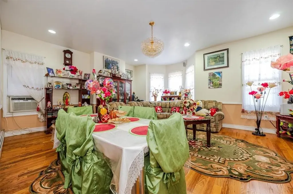 677 E 224th Street Bronx NY 10466