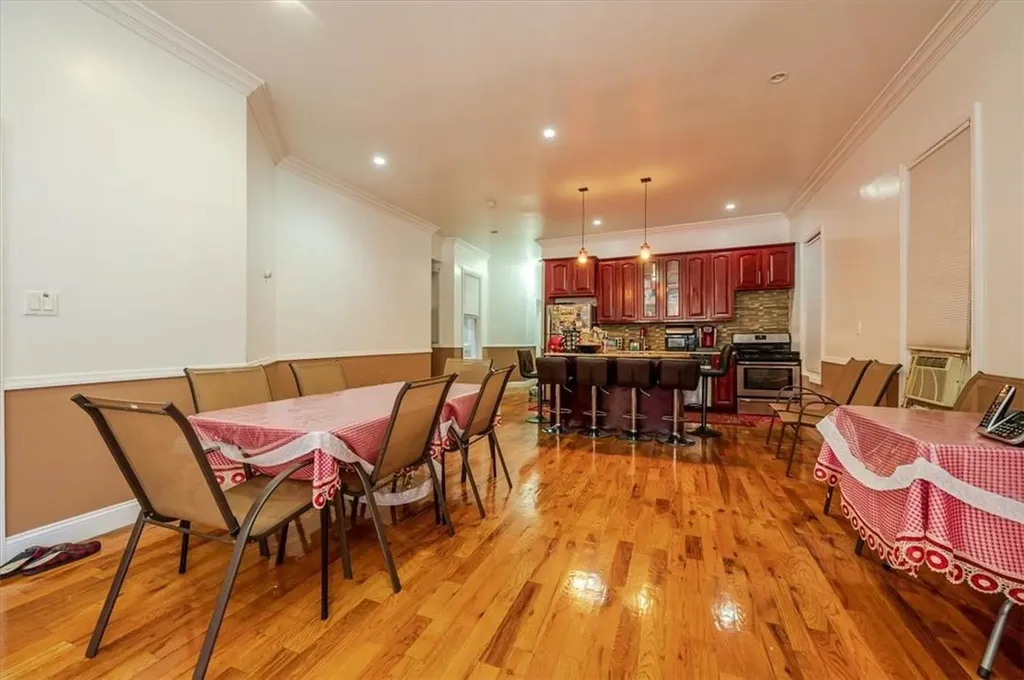 677 E 224th Street Bronx NY 10466